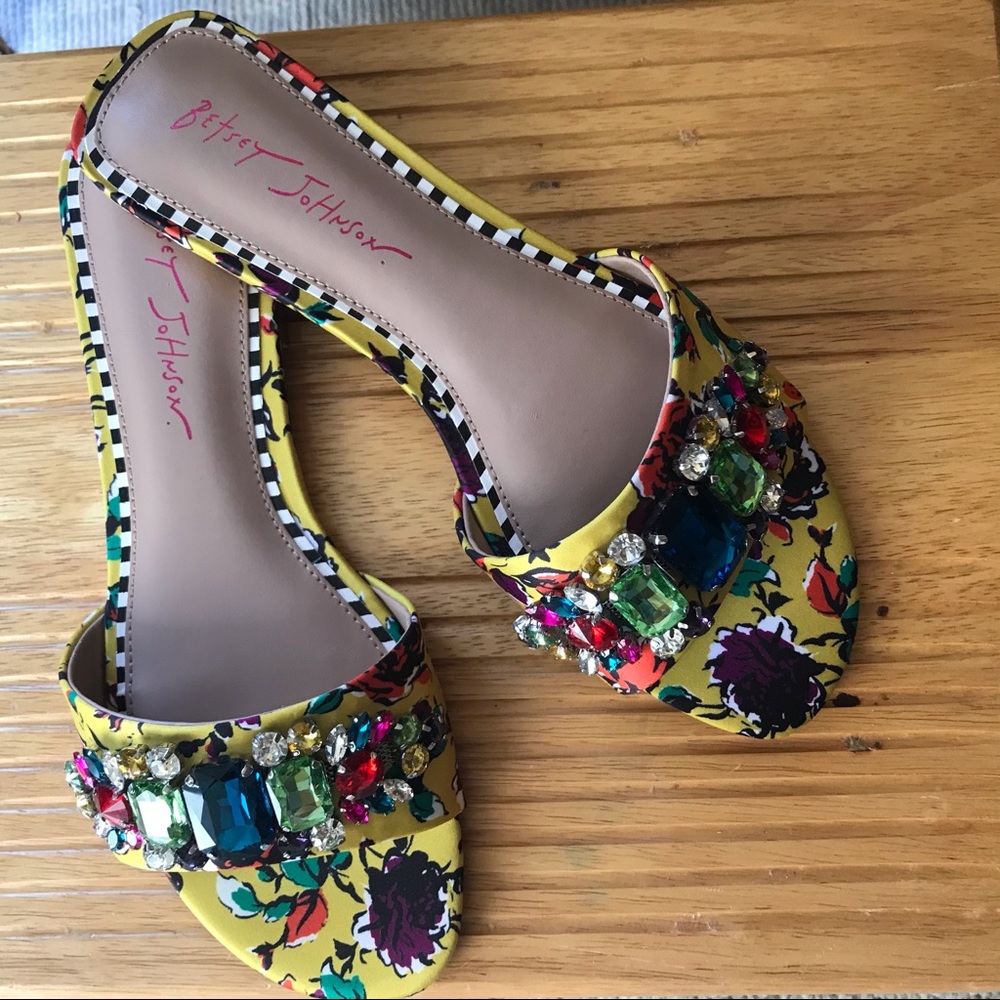 Sandals Bestey Johnson size 7